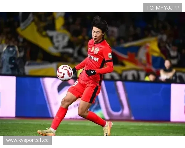 中超周末重燃战火塞尔吉尼奥与王钰栋国家队归来再度成为焦点话题