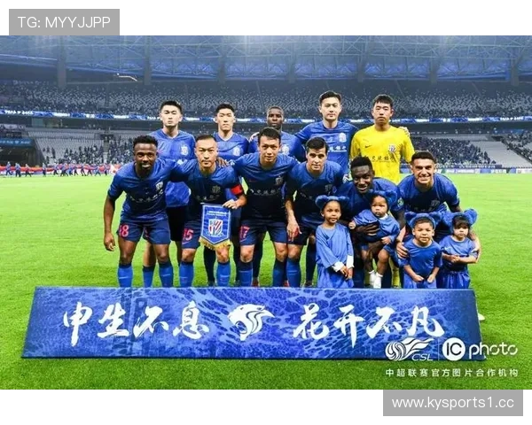 申花为吴曦蒋圣龙举办里程碑仪式庆祝100场与200场里程碑荣耀 申花为吴曦蒋圣龙举办里程碑仪式庆祝100场与200场里程碑荣耀